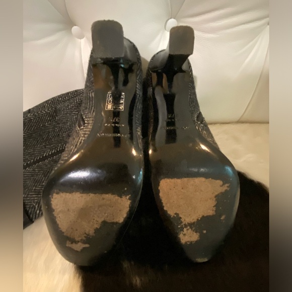 Burberry Herringbone Heeled Boots - Picture 6 of 7